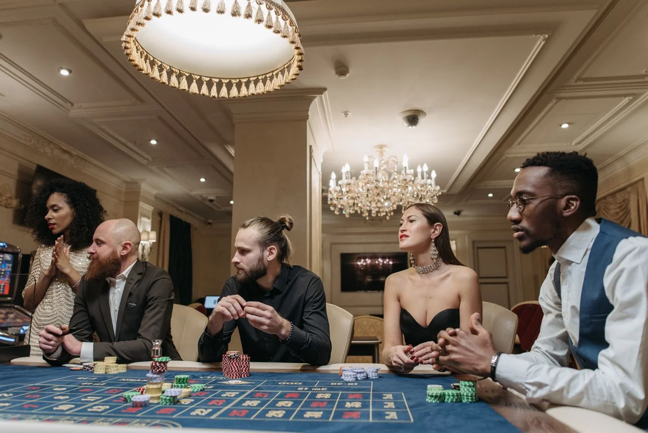 So sánh các sảnh casino op88 theo giới hạn cược và phong cách